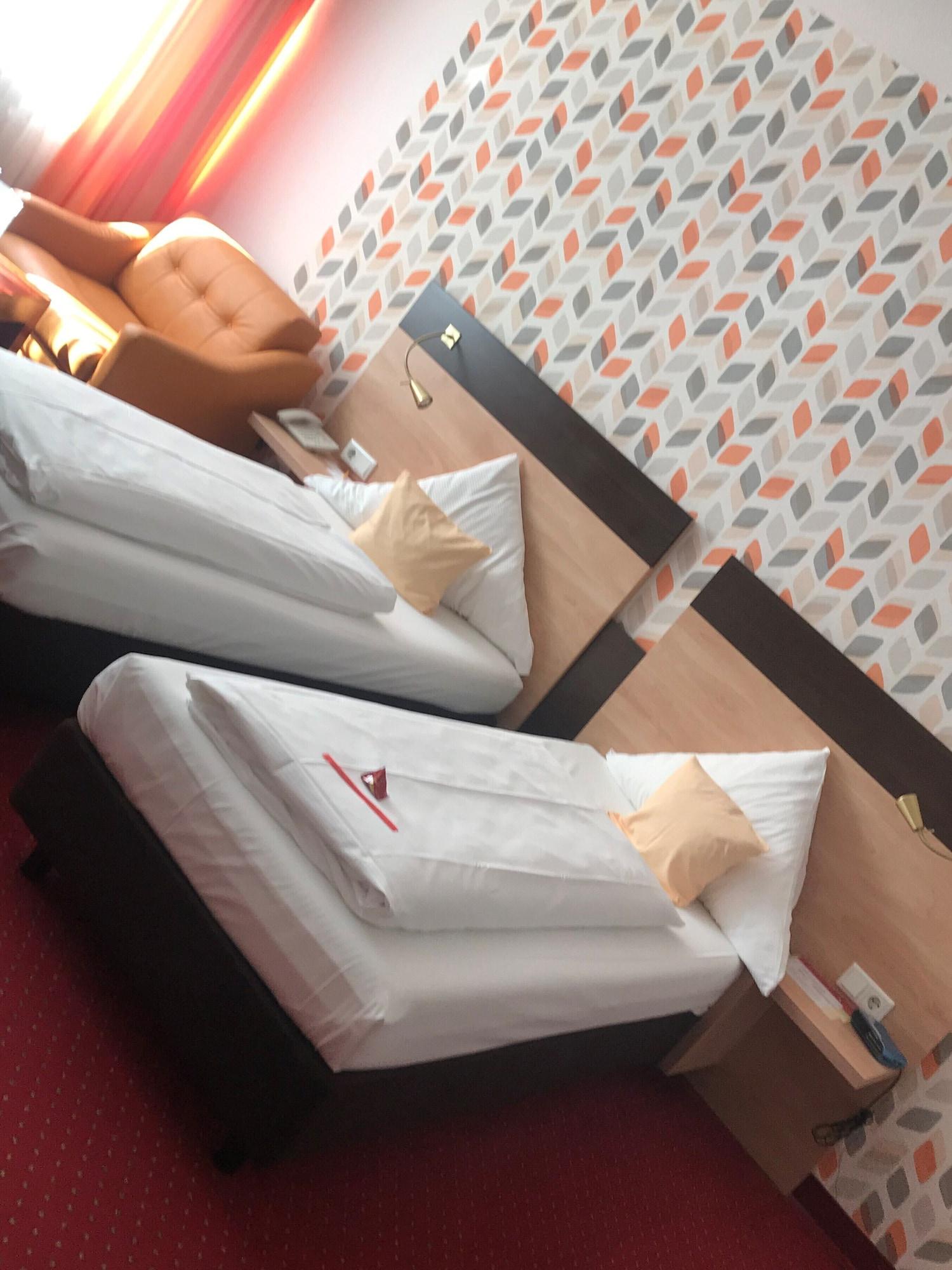 Hotel Cascade Superior Dusseldorf